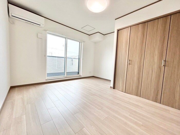 物件内観写真9　(居室)