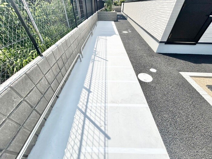 物件外観写真5　(駐輪場)