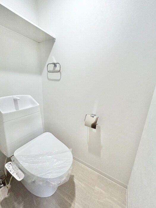 物件内観写真14　(トイレ)