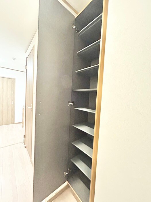 物件内観写真17　(靴箱)