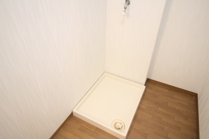 物件内観写真14　(洗濯機置場)