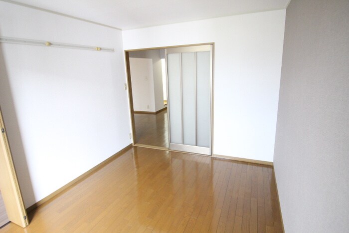 物件内観写真18　(居室)