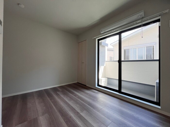 物件内観写真8　(居室)