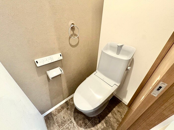 物件内観写真11　(トイレ)