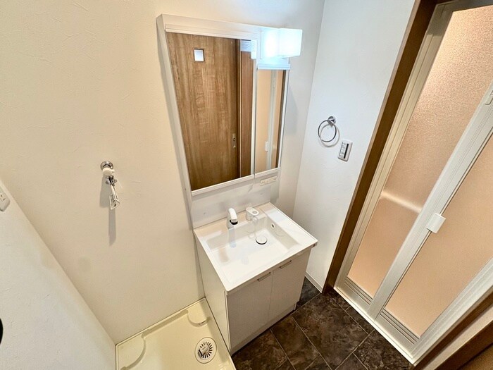 物件内観写真12　(洗面)