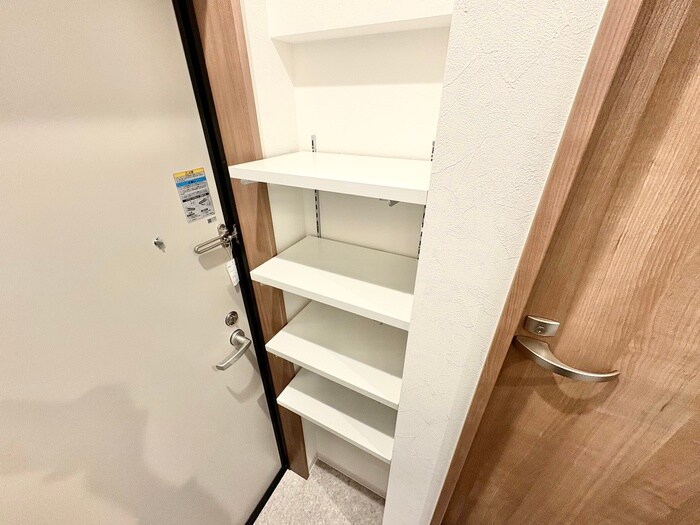 物件内観写真15　(靴箱)