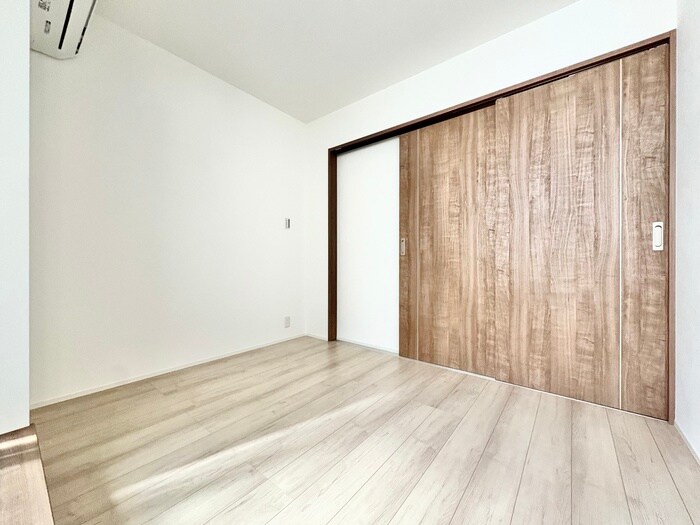 物件内観写真18　(居室)