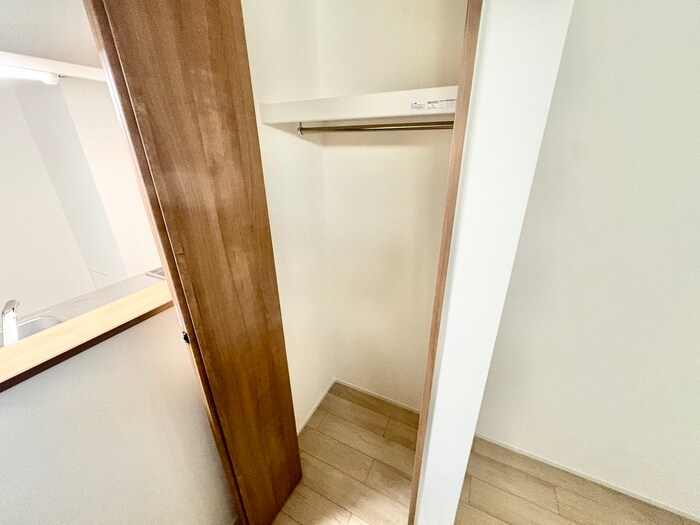 物件内観写真18　(収納)