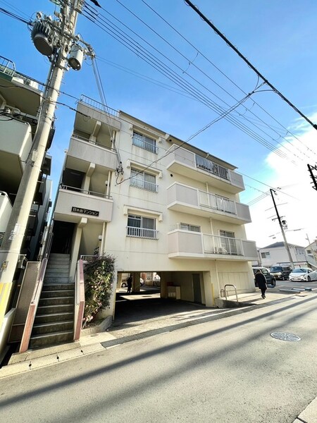 日の出マンション外観写真