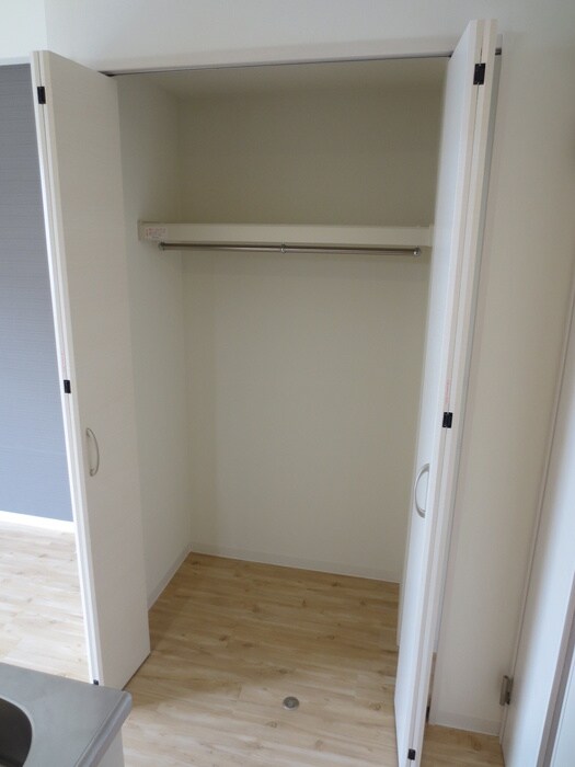 物件内観写真10　(収納)