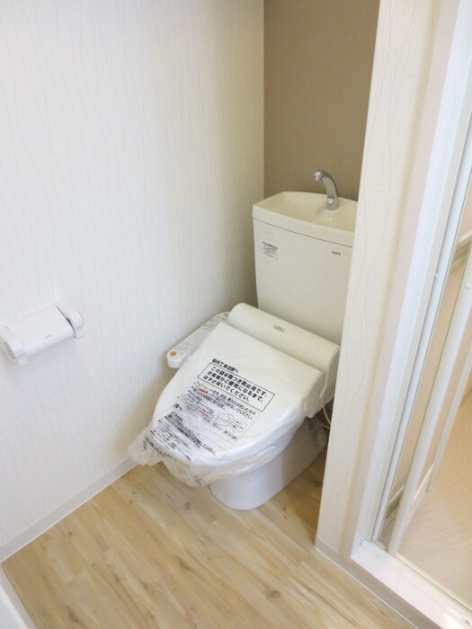 物件内観写真14　(トイレ)