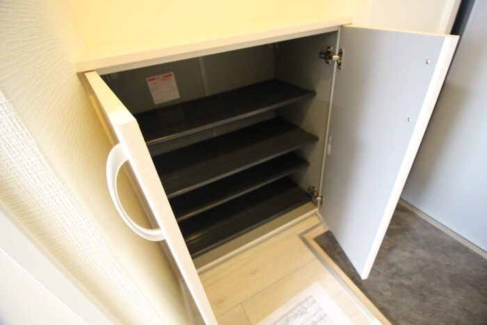 物件内観写真17　(靴箱)