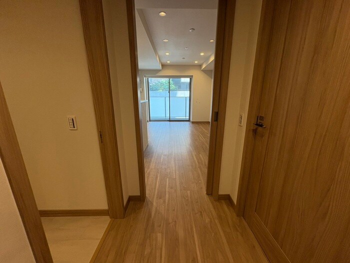 物件内観写真17　(廊下)