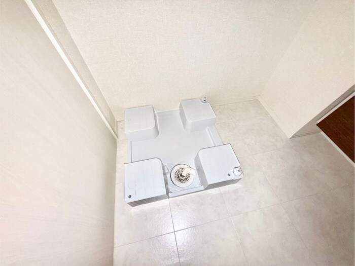 物件内観写真9　(洗濯機置場)