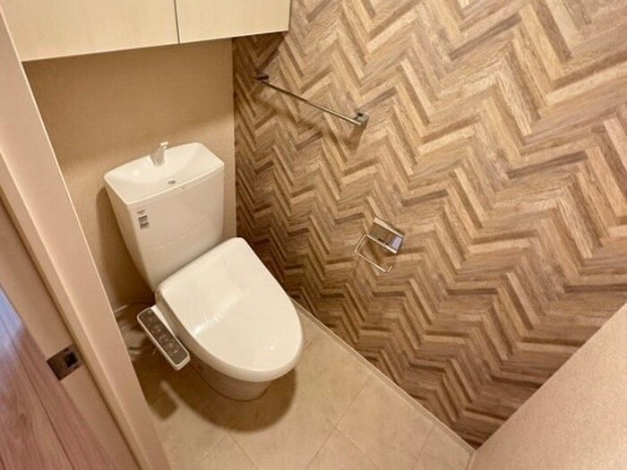 物件内観写真11　(トイレ)