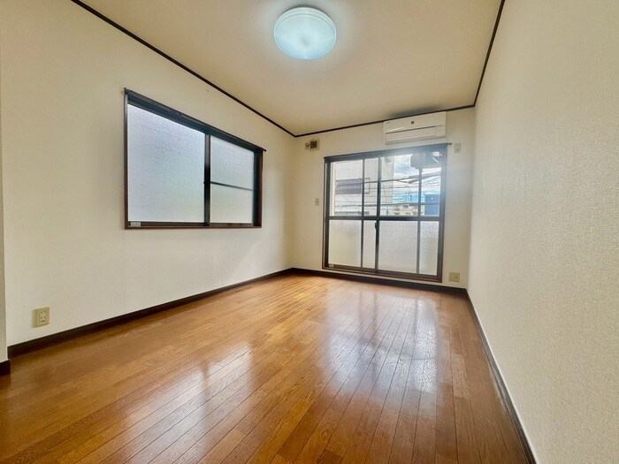 物件内観写真7　(居室)