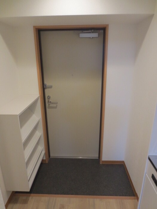 物件内観写真21　(玄関)