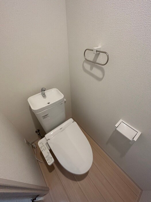 物件内観写真10　(トイレ)