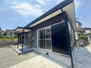 西岡２号貸家外観写真