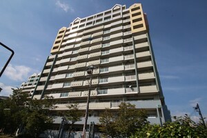 RICｲｰｽﾄｺｰﾄ10番街2番館（212）外観写真