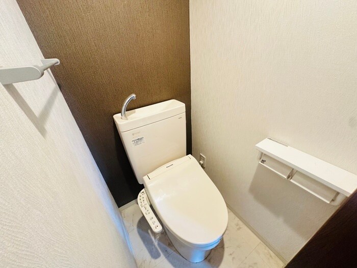 物件内観写真12　(トイレ)