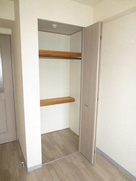 物件内観写真13　(収納)