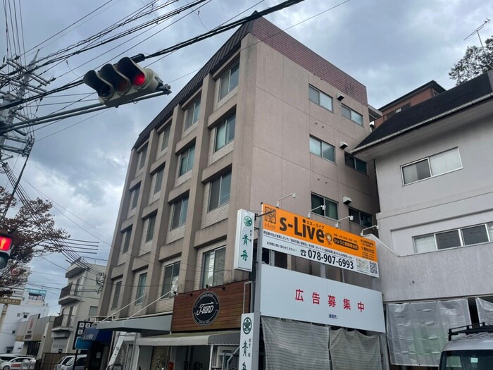 物件外観写真4　(外観写真)