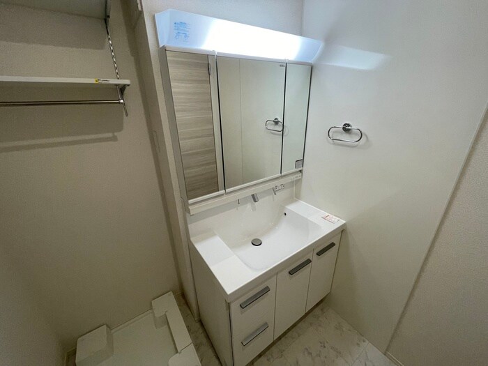 物件内観写真9　(洗面)