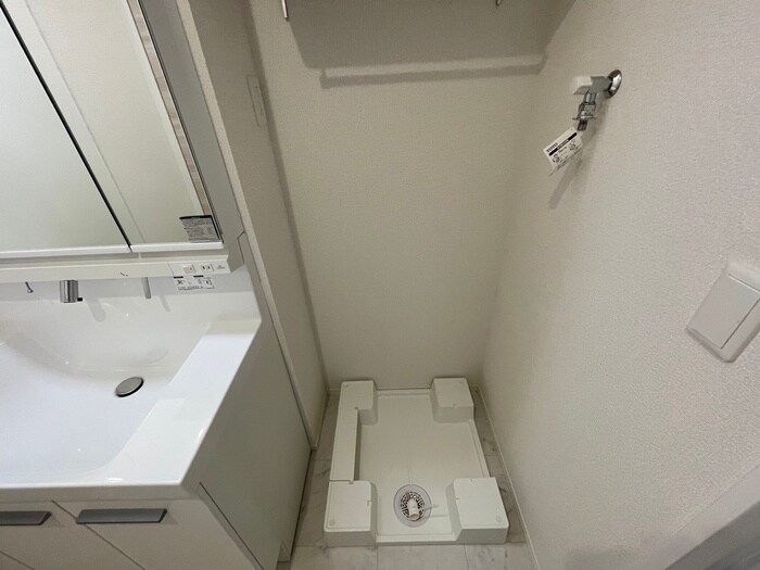 物件内観写真11　(洗濯機置場)