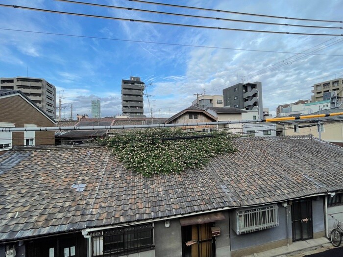 物件内観写真12　(室内からの展望)