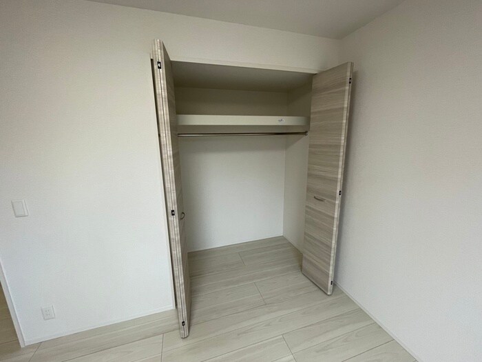 物件内観写真13　(収納)