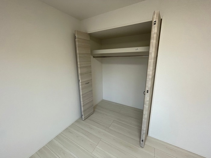 物件内観写真15　(収納)