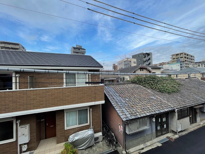 物件内観写真16　(室内からの展望)