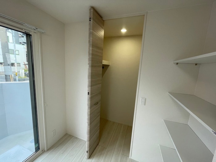 物件内観写真17　(収納)