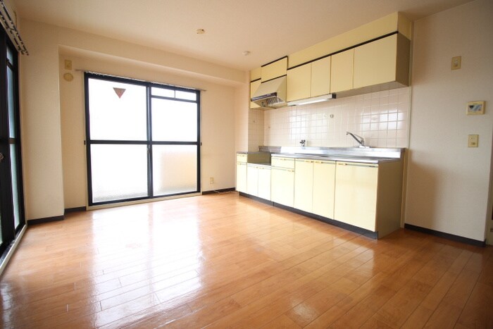 物件内観写真7　(居室)