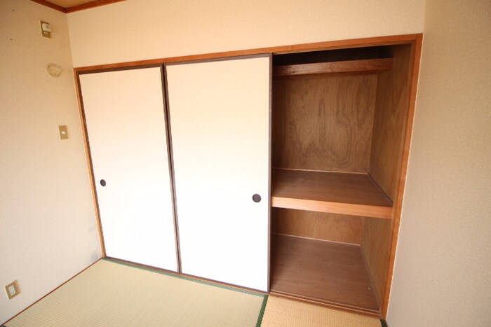 物件内観写真9　(収納)