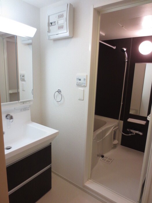 物件内観写真10　(洗面)