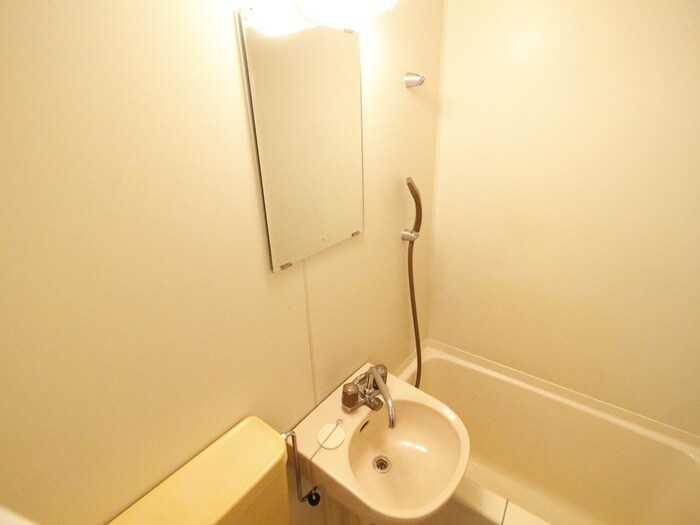 物件内観写真8　(洗面)