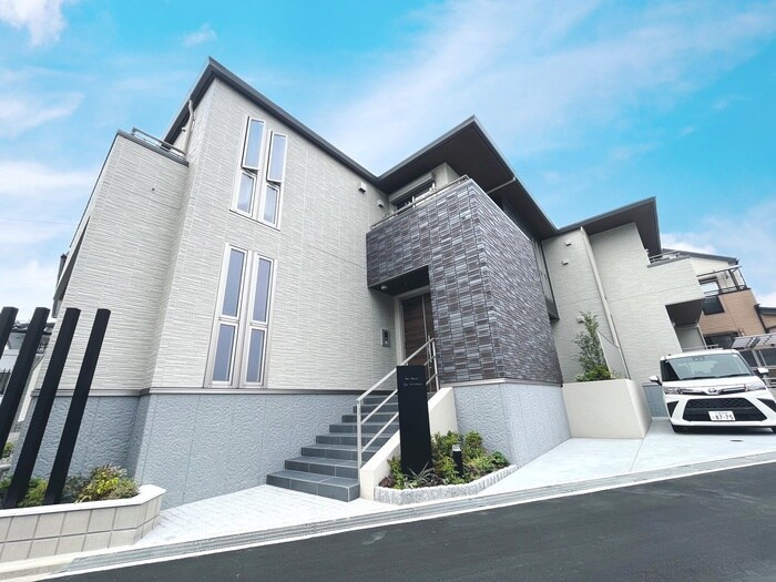 物件外観写真1　(外観写真)