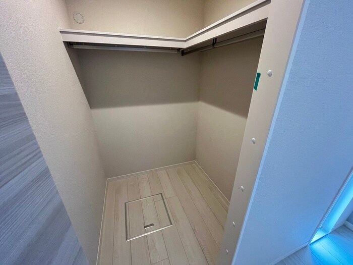 物件内観写真13　(収納)
