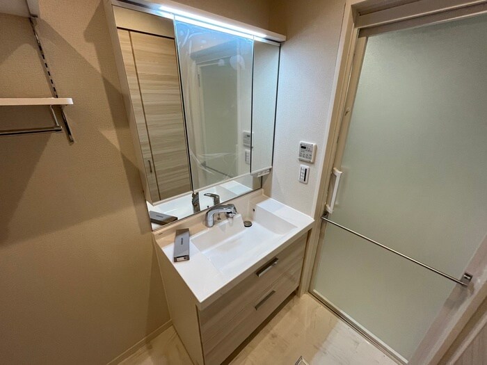 物件内観写真15　(洗面)