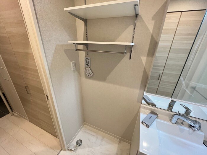 物件内観写真17　(洗濯機置場)