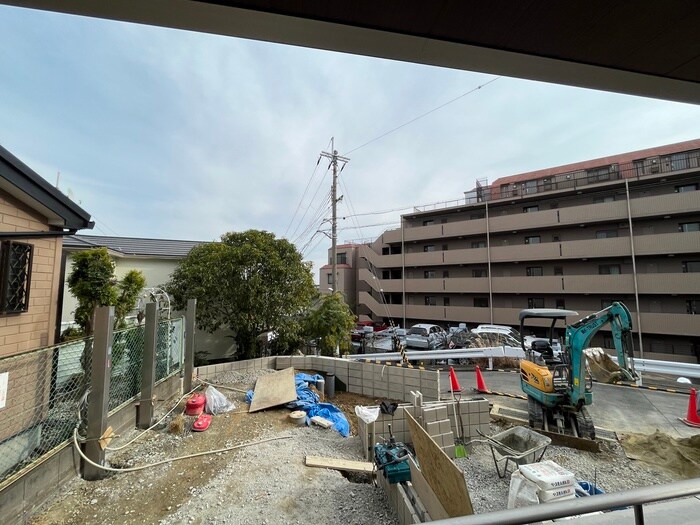 物件内観写真22　(室内からの展望)