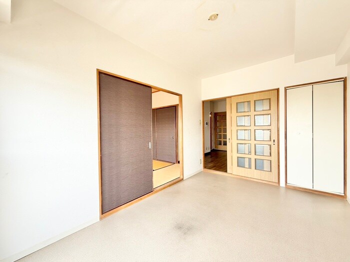 物件内観写真8　(居室)