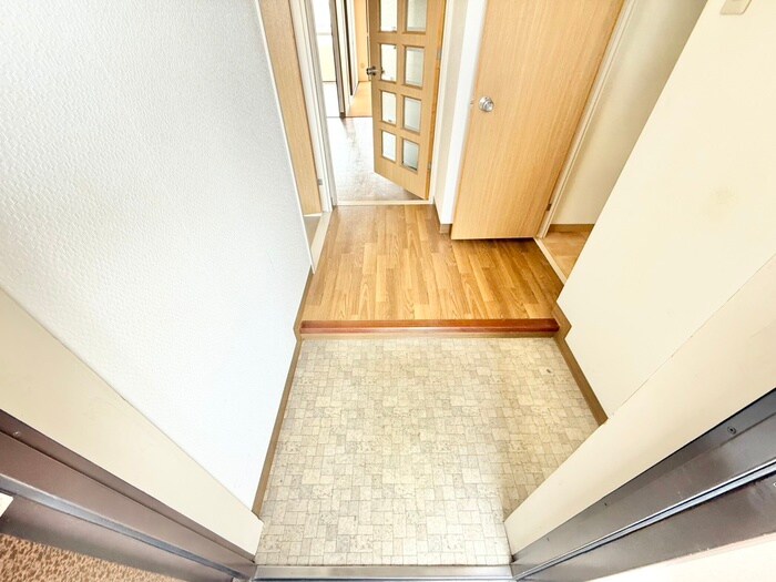 物件内観写真17　(玄関)