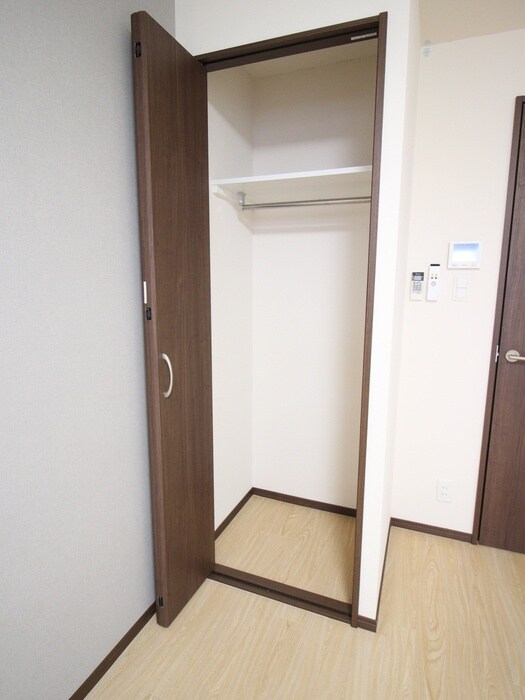 物件内観写真15　(収納)