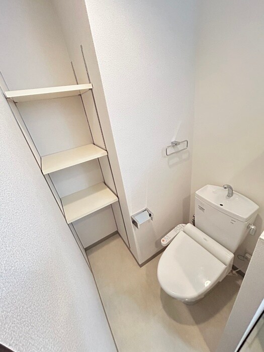 物件内観写真8　(トイレ)