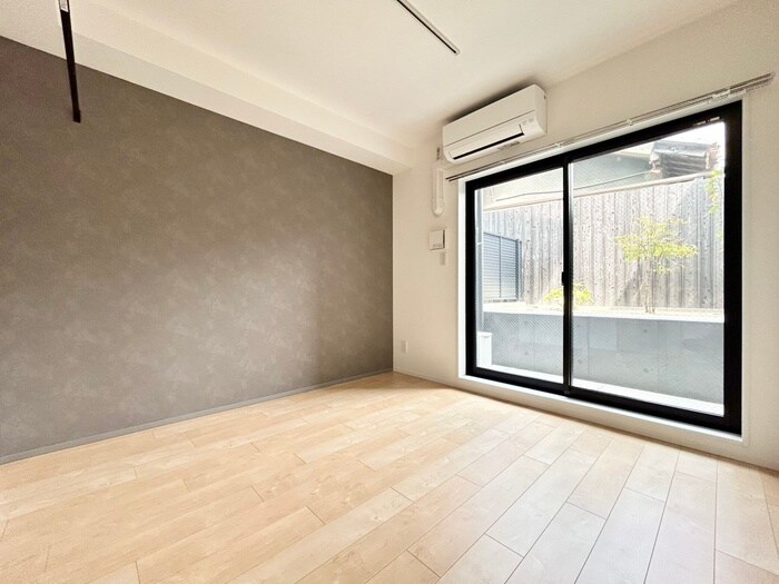 物件内観写真6　(居室)