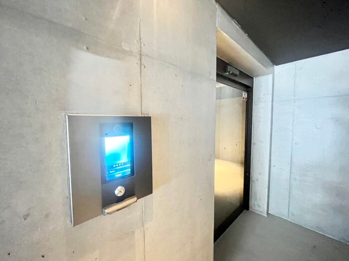 物件外観写真4　(建物設備)