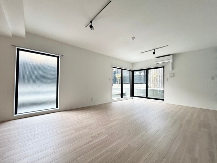 物件内観写真15　(居室)